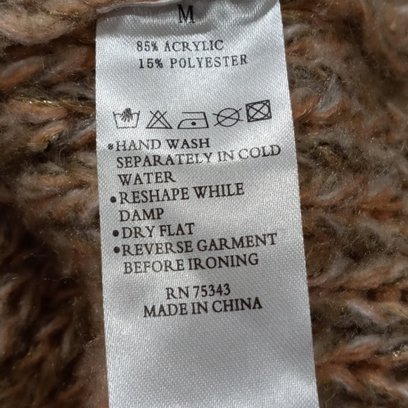 Chunky loose knit cowl neck sweater medium - Picture 7 of 9